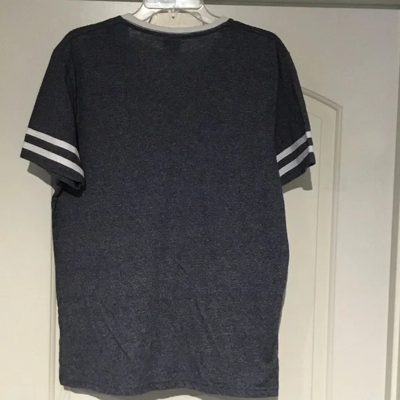 Abercrombie & Fitch Heathered Blue V-Neck Tee - Picture 5 of 5